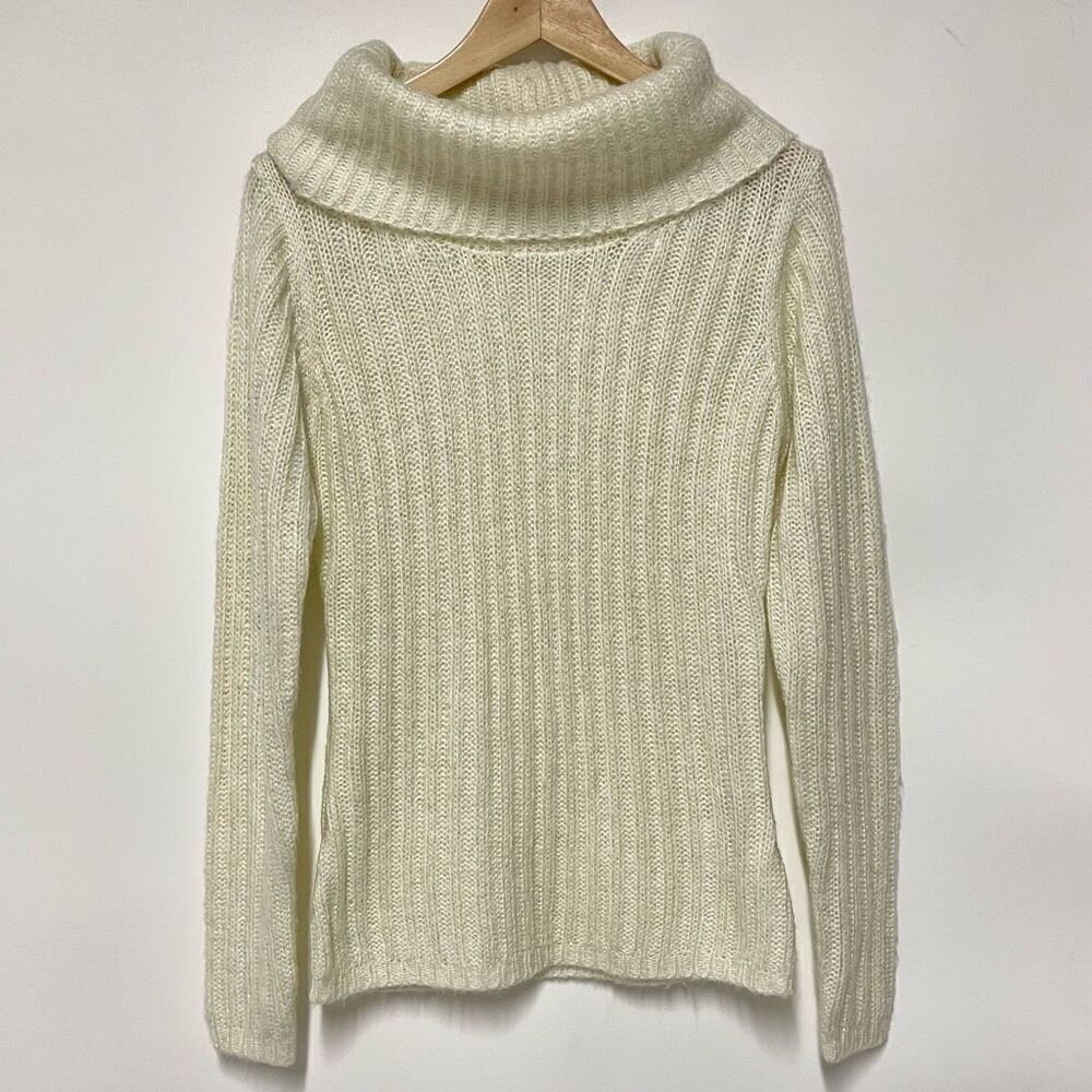 Suzy Shier Cowl Neck Turtleneck Sweater (Cream Metallic) - Medium